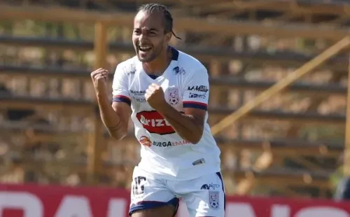 Vidangossy y Melipilla llegan en alza al choque con los albos por la fecha 31 del Campeonato Nacional.