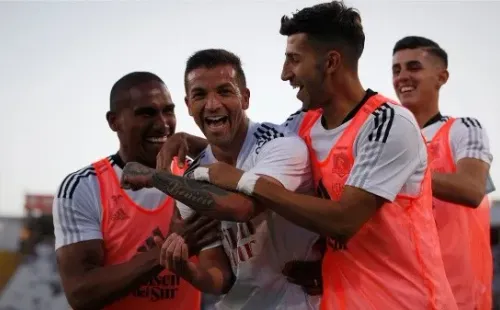 Omar Carabalí tendrá su gran oportunidad en el arco de Colo Colo ante Deportes Melipilla. Foto: Colo Colo