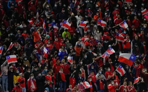 Los hinchas de la selección chilena agotaron las entradas para el duelo con Ecuador en tan solo una hora. Foto: Agencia Uno