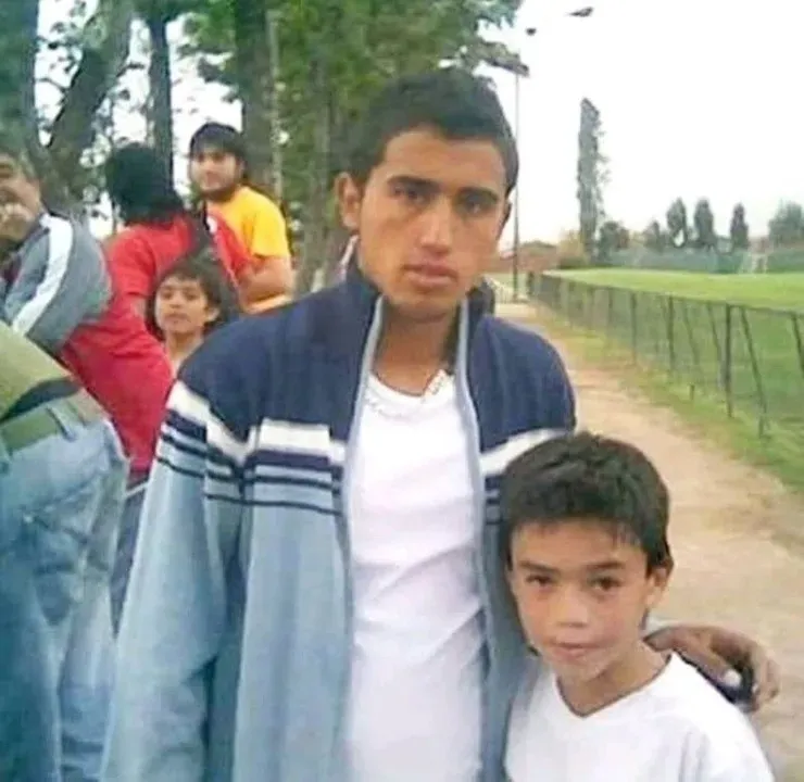 Esta fotografía de 2006 representa el inicio de una relación de admiración entre Gabriel Suazo y Arturo Vidal