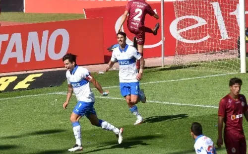 La Católica le ganó a La Serena y le mete presión a Colo Colo: dos caminos a un sólo título.