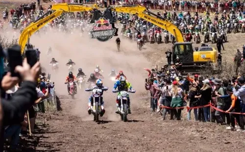 Wade Young, con un tiempo de 01:36:16, se impuso como el mejor de los competidores.