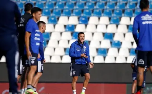 La Roja tuvo un risueño entrenamiento preparando el vital encuentro ante Ecuador por las Eliminatorias Sudamericanas. Alexis Sánchez aguarda por saber quien lo acompañará en ataque. (Foto: Carlos Parra | Comunicaciones ANFP)