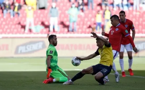 Ángel Mena desafía a Chile previo al choque con Ecuador en las eliminatorias. Foto: Carlos Parra, ANFP.