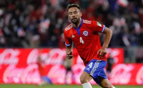 Apenas supo de su contacto estrecho, Mauricio Isla se apartó del plantel y activó los protocolos. Por suerte, no se registró ningún caso y el propio jugador quedó limpio de la pandemia. Foto: Agencia Uno