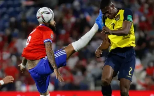 El King se fue expulsado a los 13′ ante Ecuador por una aparatosa entrada contra Torres.