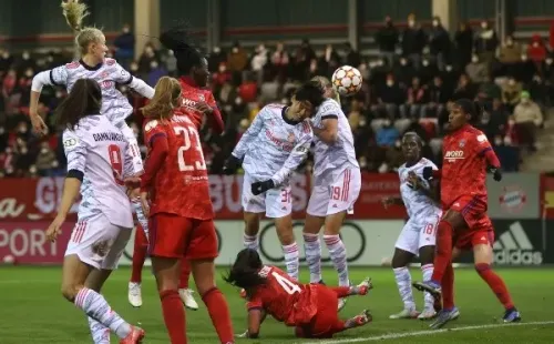 Saki Kumagai anotó el gol del triunfo del Bayern Múnich ante el Lyon de Christiane Endler. Foto: Getty Images