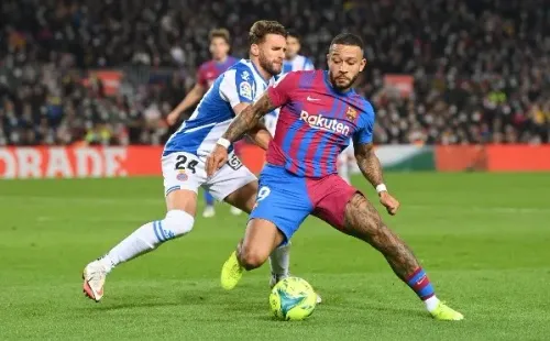 Depay puso el 1-0 a los 48′ mediante tiro penal.