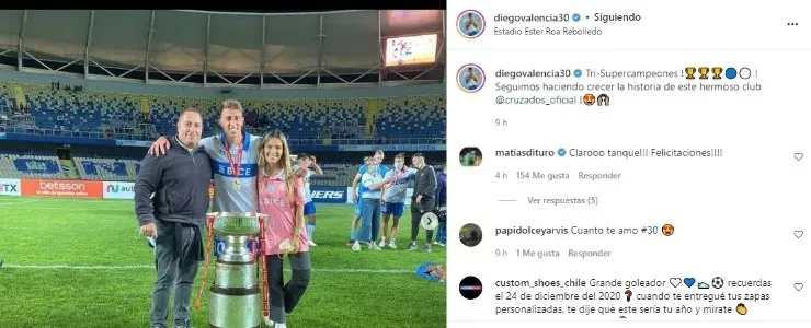 Valencia festejó con su familia una nueva corona.