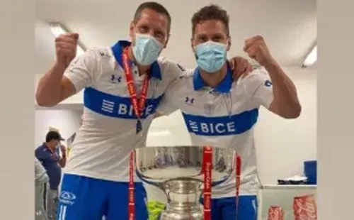 Lanaro posó contento con la Supercopa.