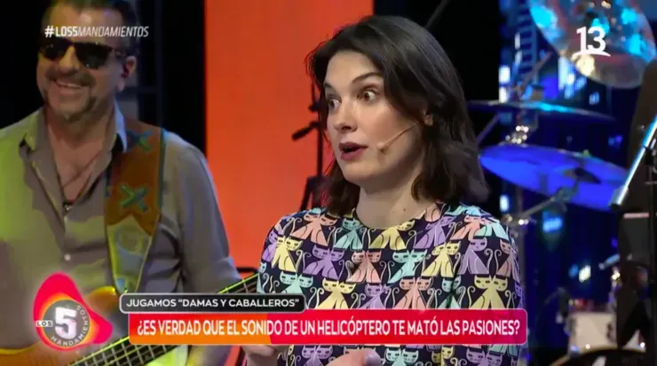 Paloma Moreno contando los detalles de su experiencia con “un helicóptero”.