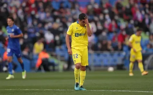 Tomás Alarcón fue blanco de la crítica en España