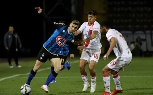 Walter Manzzatyi es una de las figuras en el buen momento de Huachipato. (Foto: Agencia Uno)