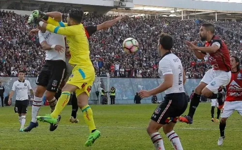 El gol de Gonzalo Villagra en el Monumental dejó al Colo con las ganas de ser campeón el primer semestre del 2017 y le sirvió el título a la “U”. Foto: Agencia Uno.