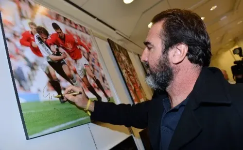 Cantona se anuncia como entrenador del Manchester United
