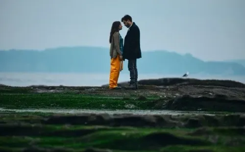 Nicolás Oyarzún y María Gracia Omegna: En fotos promocionales de Amar Profundo.(2)