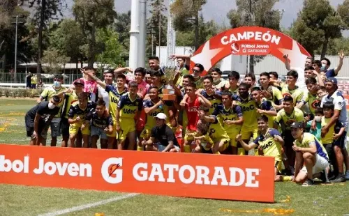 El festejo de la Sub 21 de Universidad de Concepción. Foto: Carlos Parra / ANFP