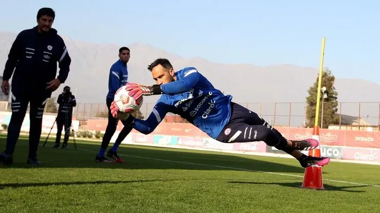 Claudio bravo arquero seleccion chilena mercado fichajes colo colo betis