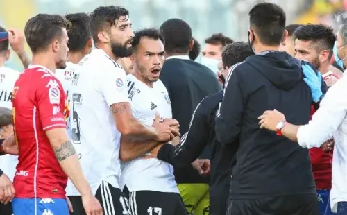 Colo Colo no pudo ante UE y le deja en bandeja el título a la Católica.