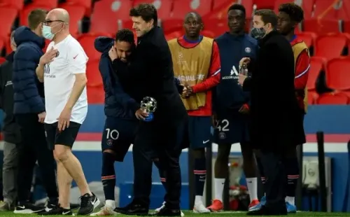 Mauricio Pochettino se mostró apenado por la lesión de Neymar. Foto: Getty Images