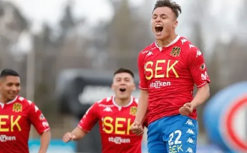 Bastián Yáñez ha mostrado todo su talento con la camiseta de Unión Española (Foto: Agencia UNO)