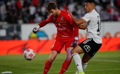 El arquero de Everton no quiso más polémicas y aseguró que, al igual que Colo Colo, la UC también merece ser campeón.