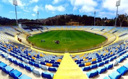 Esta mañana fue revisado el estadio Sausalito par el duelo entre Everton y Universidad Católica