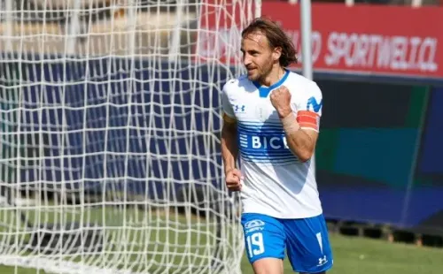 El capitán aún no define su futuro con la UC.