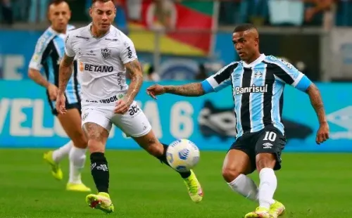Eduardo Vargas marcó su cuarto gol en el Brasileirao
