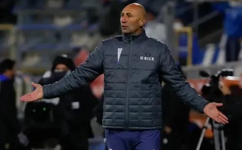 El técnico de Universidad Católica fue vital para enderezar el equipo y conseguir el histórico tetracampeonato en 2021. (Foto: Agencia UNO)
