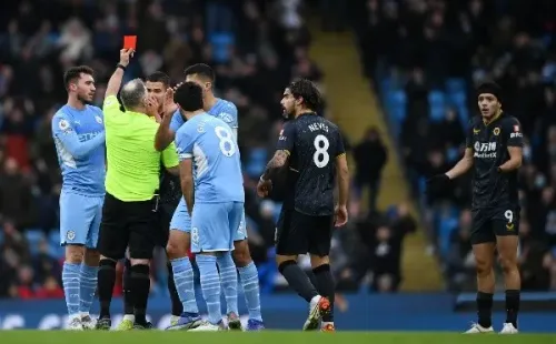 Wolverhampton se quedó con 10 por la expulsión de Raúl Jiménez. (Foto: Getty Images)