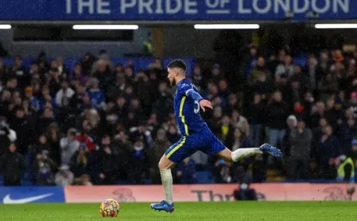 Jorginho la mandó a guardar un par de veces desde el punto de penal. (Foto: Getty Images)