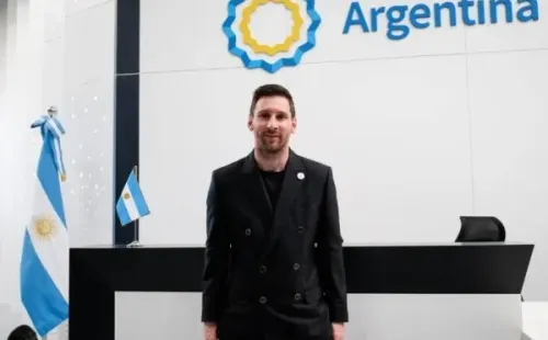 Lionel Messi en Dubai: La Pulga se saca la presión y evita calificar a Argentina como favorita para el Mundial de Qatar. (Foto:Expo Dubai 2020)