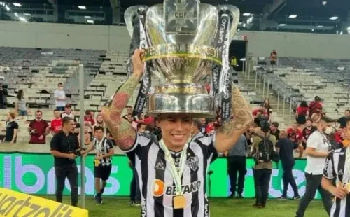 Vargas ganó dos torneos con el Galo en Brasil. Foto: Instagram