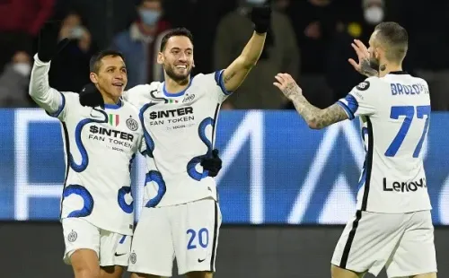 Alexis Sánchez brilló con un golazo en la victoria del Inter de Milán y puso el 3-0 en el marcador que terminó 5-0. (Foto: Getty)