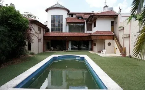 La casa que Maradona le compró a sus padres en Villa Fiorito.