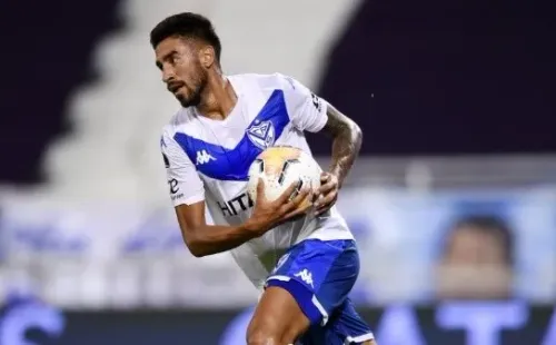 Lucero vuelve a rondar en la órbita del Cacique.