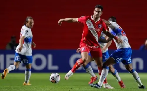 Ávalos jugó Libertadores ante la UC este año. Foto: Getty.