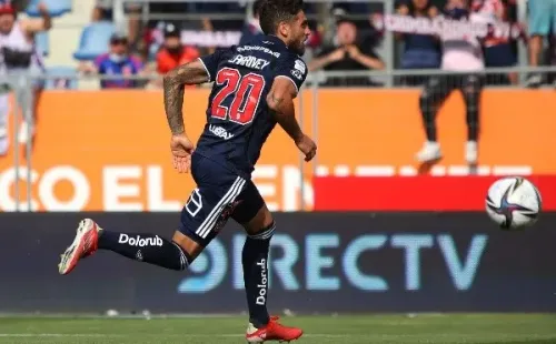 Joaquín Larrivey fue el máximo anotador, y de los pocos que tuvo la U en un 2021 para el olvido donde se salvaron de descender en la última fecha. (Foto: Agencia UNO)