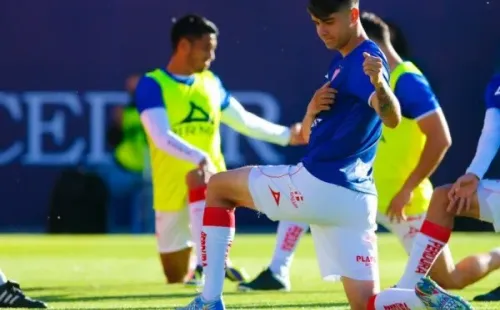 Ángelo Araos se estrenó con el Necaxa en su primer amistoso oficial y aportó con una asistencia. Foto: Necaxa