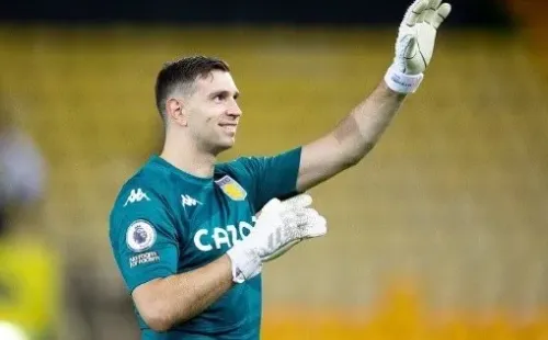El portero viene de buenas actuaciones tras ganar la Copa América con Argentina (Foto: Aston Villa)
