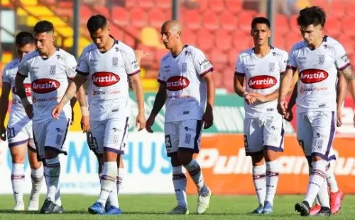 Deportes Melipilla fue expulsado de la ANFP y pierde la categoría. Las cosas cambian en la tabla de posiciones. Foto: Agencia Uno