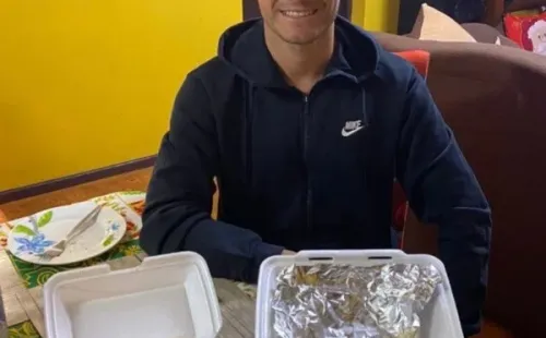 Charles Aránguiz tenía hambre: el bajón familiar del humilde Príncipe en Puente Alto.