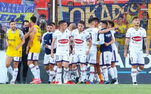 El periodista asegura que la práctica en los contratos también debe ser frenada por jugadores y representantes