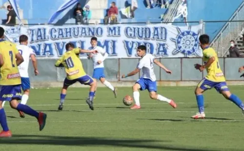 Naval de Talcahuano disputará la Tercera B del fútbol chileno.