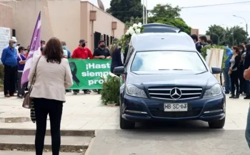 El histórico Gato Osbén recibió una multitudinaria despedida en Concepción. (Foto: Agencia UNO)