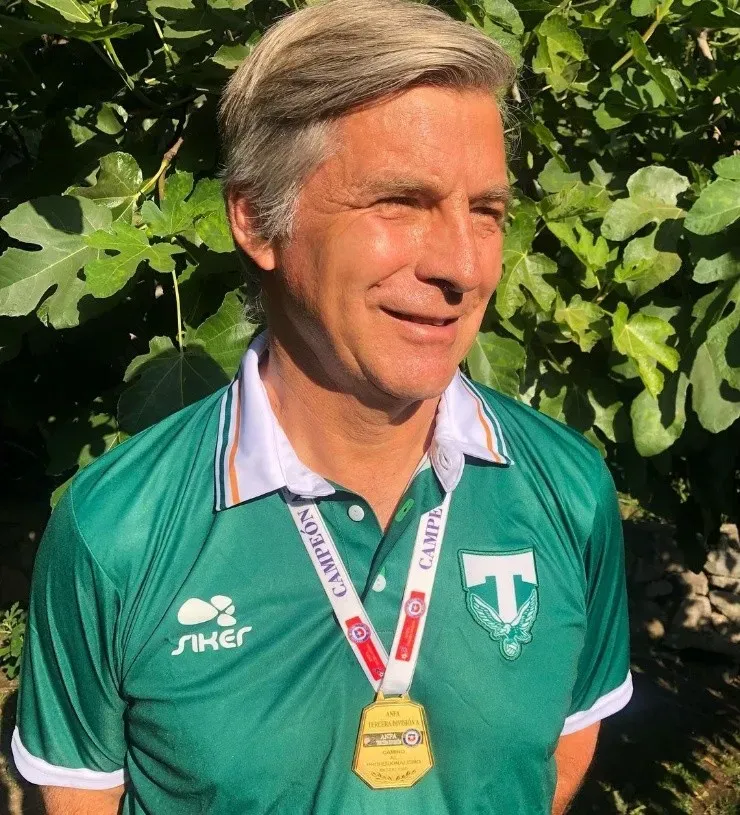 Harold Mayne-Nicholls celebró el título de campeón en Trasandino y el ascenso a Segunda División
