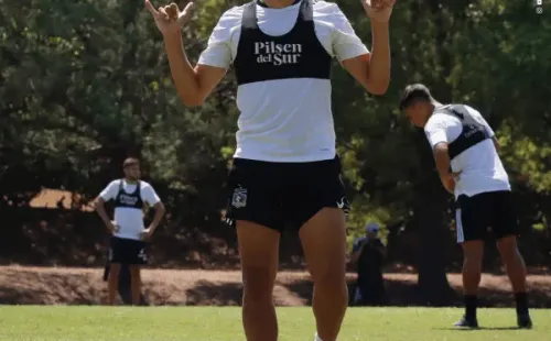 La foto que subió Colo Colo y que Solari replicó con música a su Instagram. Foto: Colo Colo