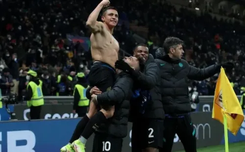Inter de Milán campeón: Alexis fue héroe con agónico gol ante la Juventus en el alargue de la Supercopa.