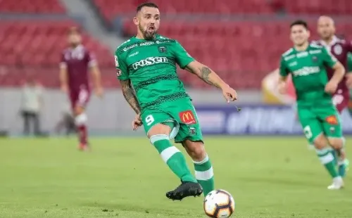 Matías Donoso entrena con Temuco mientras define su futuro | Foto: Agencia Uno.
